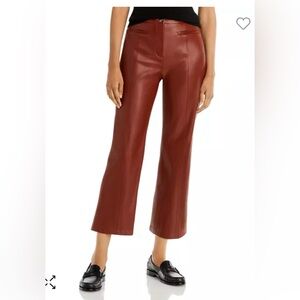 T Tahari
Faux Leather Cropped Bootcut Pants Sz 8 EUC LIKE NEW. BURGUNDY